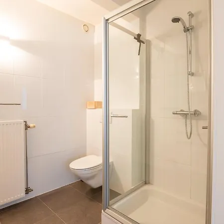 Papa Figos - Classy And Spacious 2 Bedroom Oostende