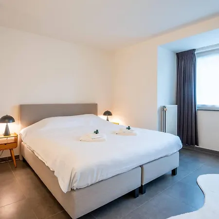 Papa Figos - Classy And Spacious 2 Bedroom Lägenhet Oostende