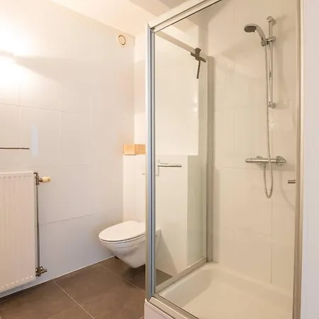 Papa Figos - Classy And Spacious 2 Bedroom Oostende