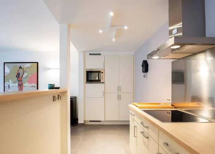 Apartment Papa Figos - Classy And Spacious 2 Bedroom