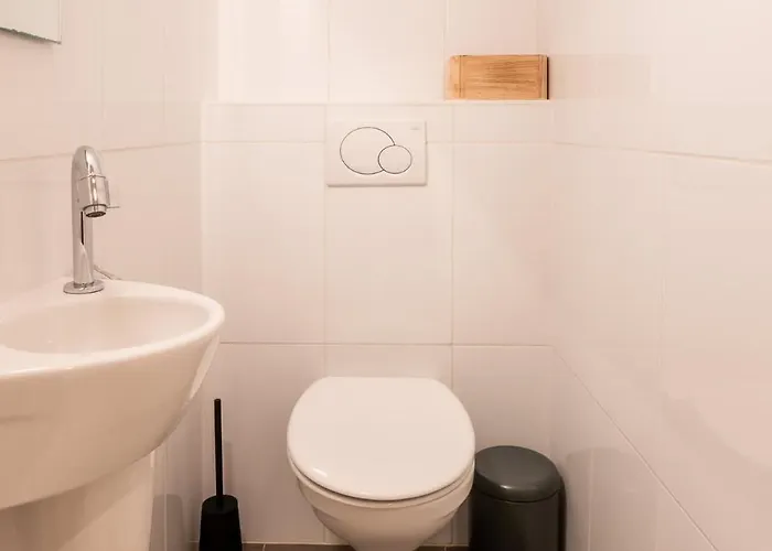 Lägenhet Papa Figos - Classy And Spacious 2 Bedroom *